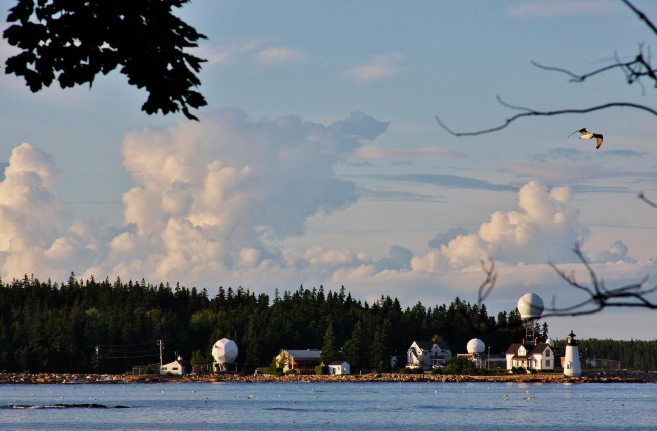 Вилла Dragonwood Castle On Waterfront With Stunning View Prospect Harbor Экстерьер фото